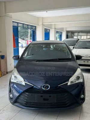 Toyota Vitz 1.5 FWD Hybrid 5dr 2019 Blue