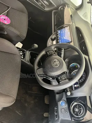 Toyota Vitz 1.5 FWD Hybrid 5dr 2019 Blue