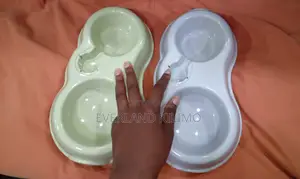 Water and Food Dispenser Bowl Cats and Dogs Set