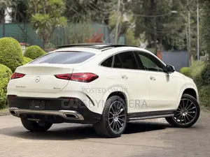 Mercedes-Benz GLE-Class GLE 400d 4MATIC 2020 Pearl