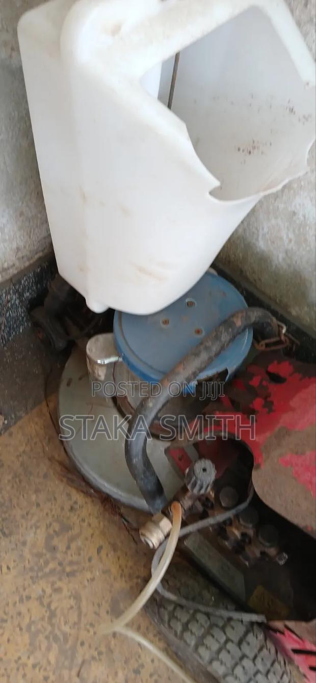 Car Wash Machine and Carpet Scrubbing Machine - thumbnail 3