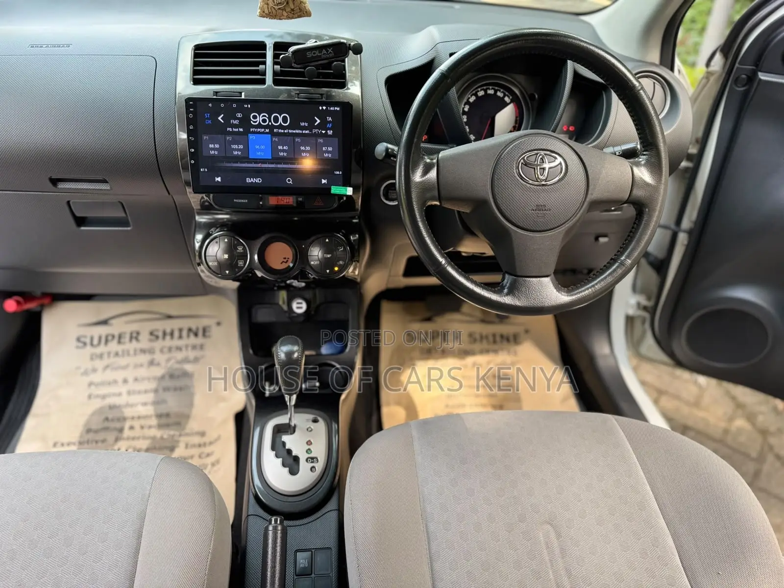 Toyota IST 2010 White