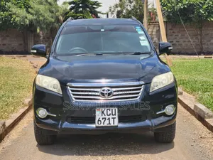 Toyota Vanguard 2013 Black