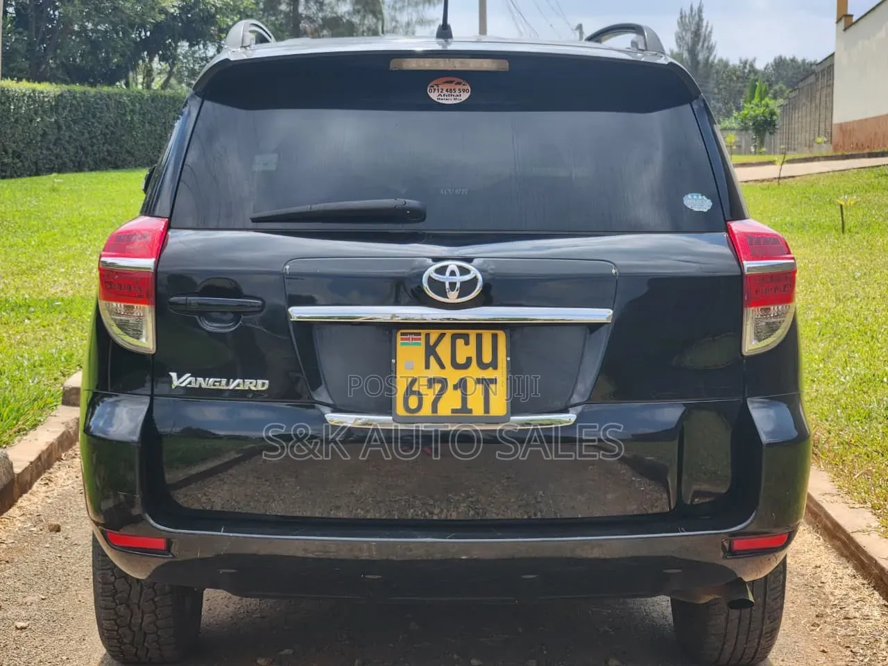 Toyota Vanguard 2013 Black