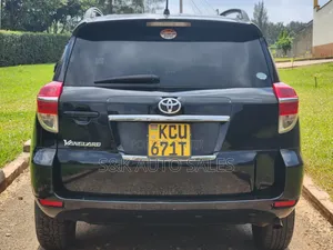 Toyota Vanguard 2013 Black