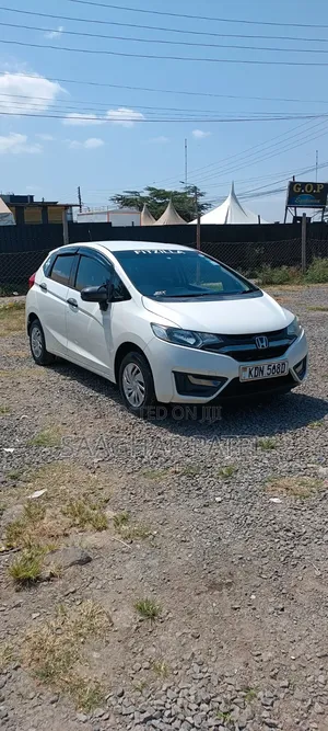 Honda Fit 2016 Pearl