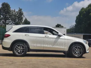 Mercedes-Benz GLC-Class 2019 White
