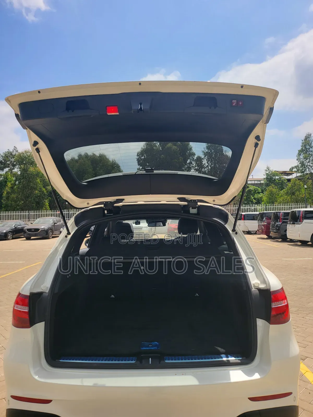 Mercedes-Benz GLC-Class 2019 White