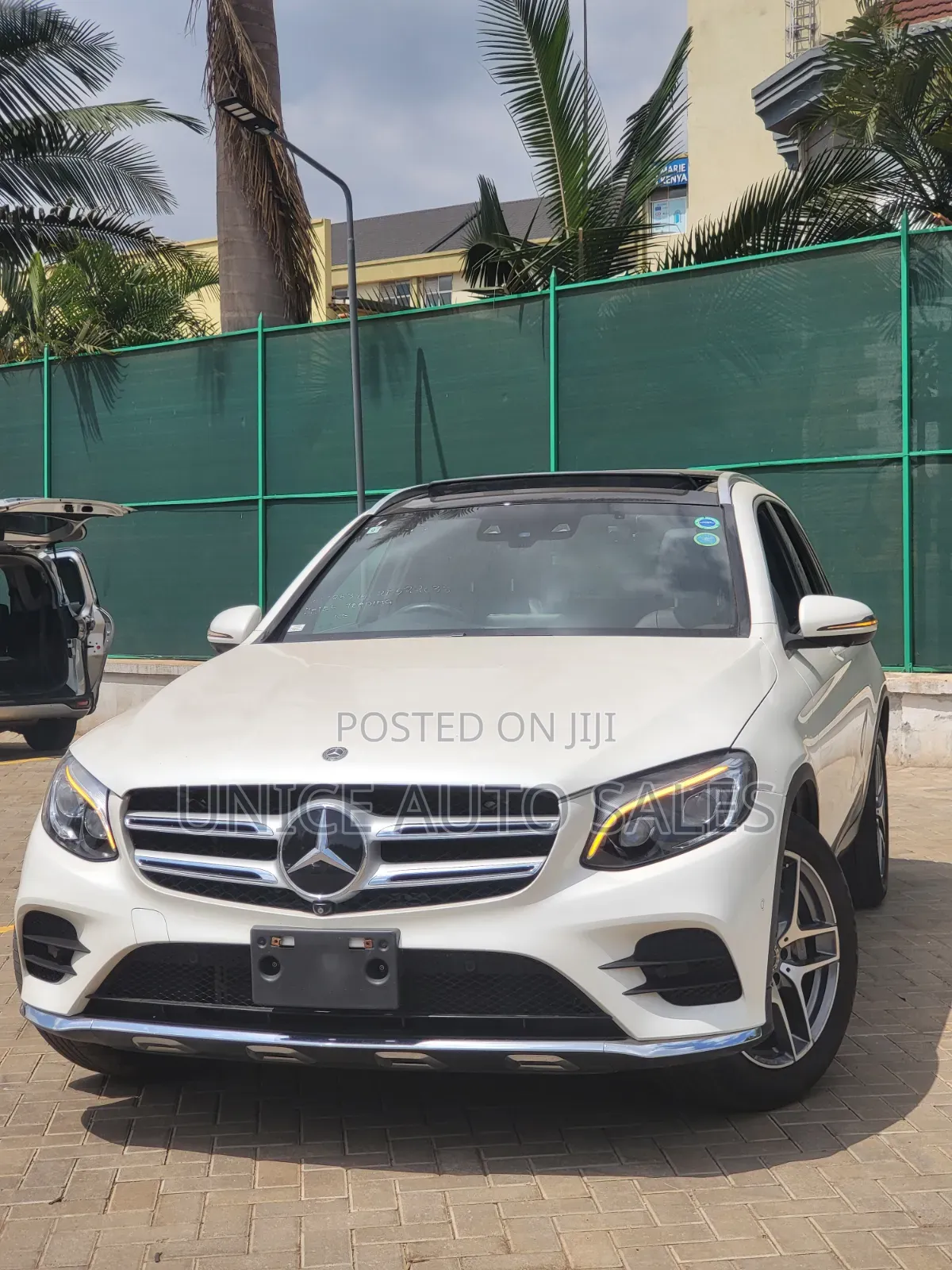 Mercedes-Benz GLC-Class 2019 White