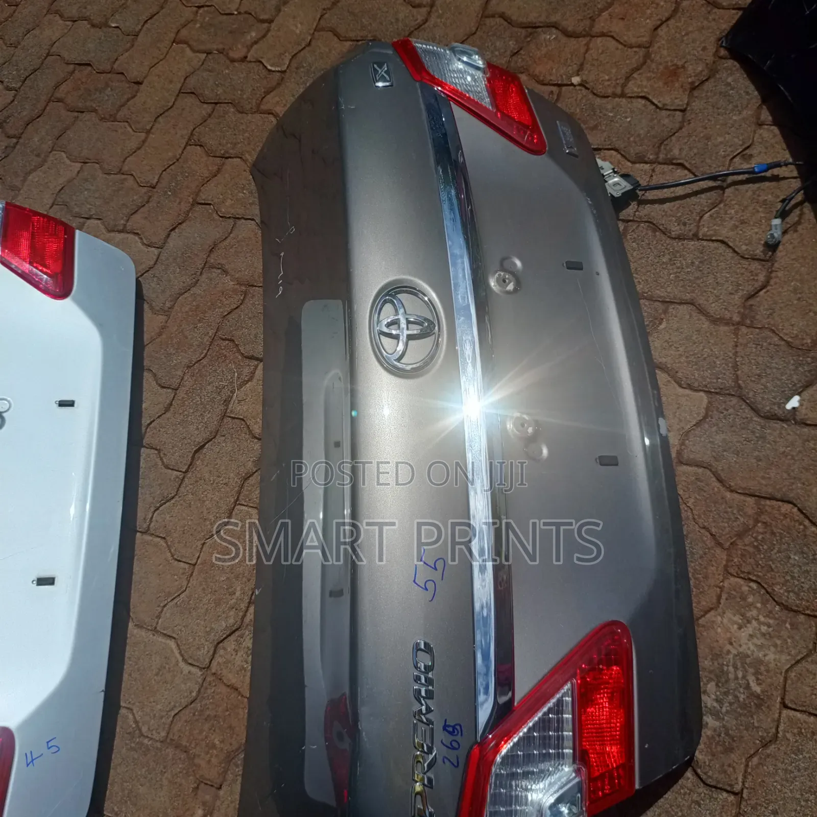 Premio 265 Boot Doors