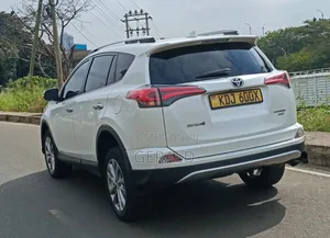 Toyota RAV4 2015 Pearl