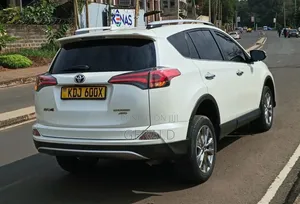 Toyota RAV4 2015 Pearl