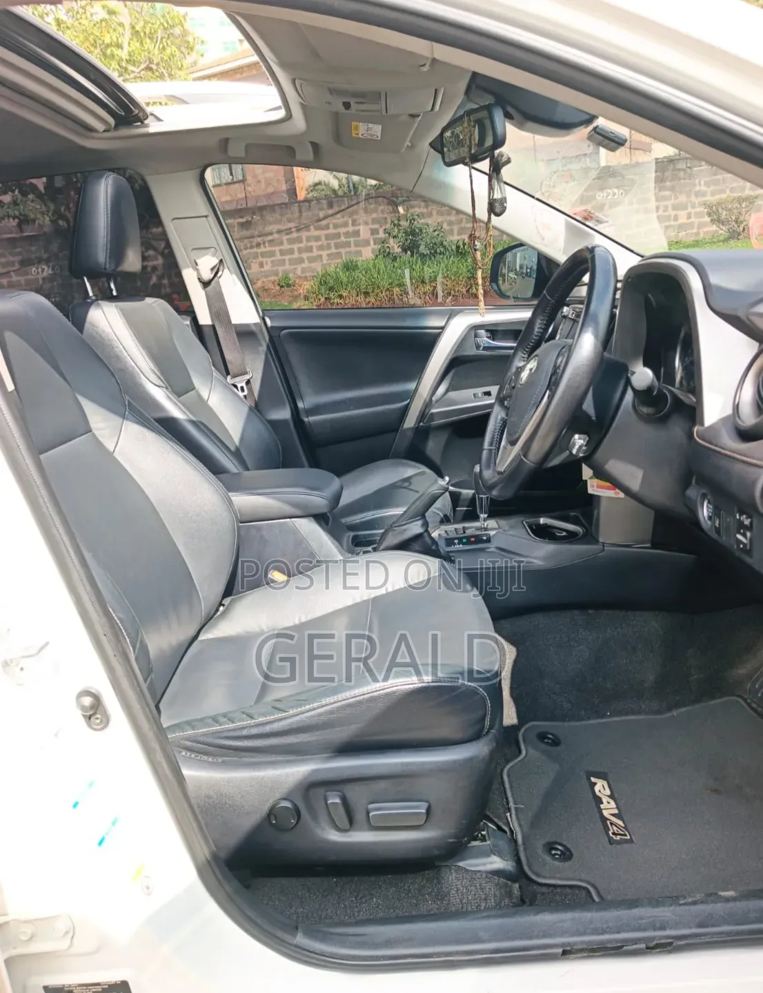 Toyota RAV4 2015 Pearl