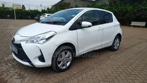 Toyota Vitz 2018 White