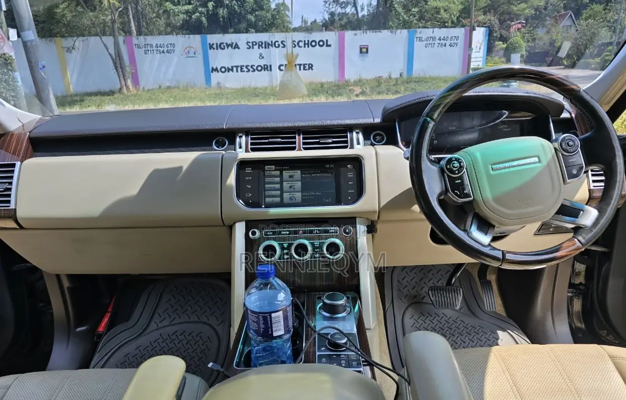 Land Rover Range Rover Vogue 2014 Black