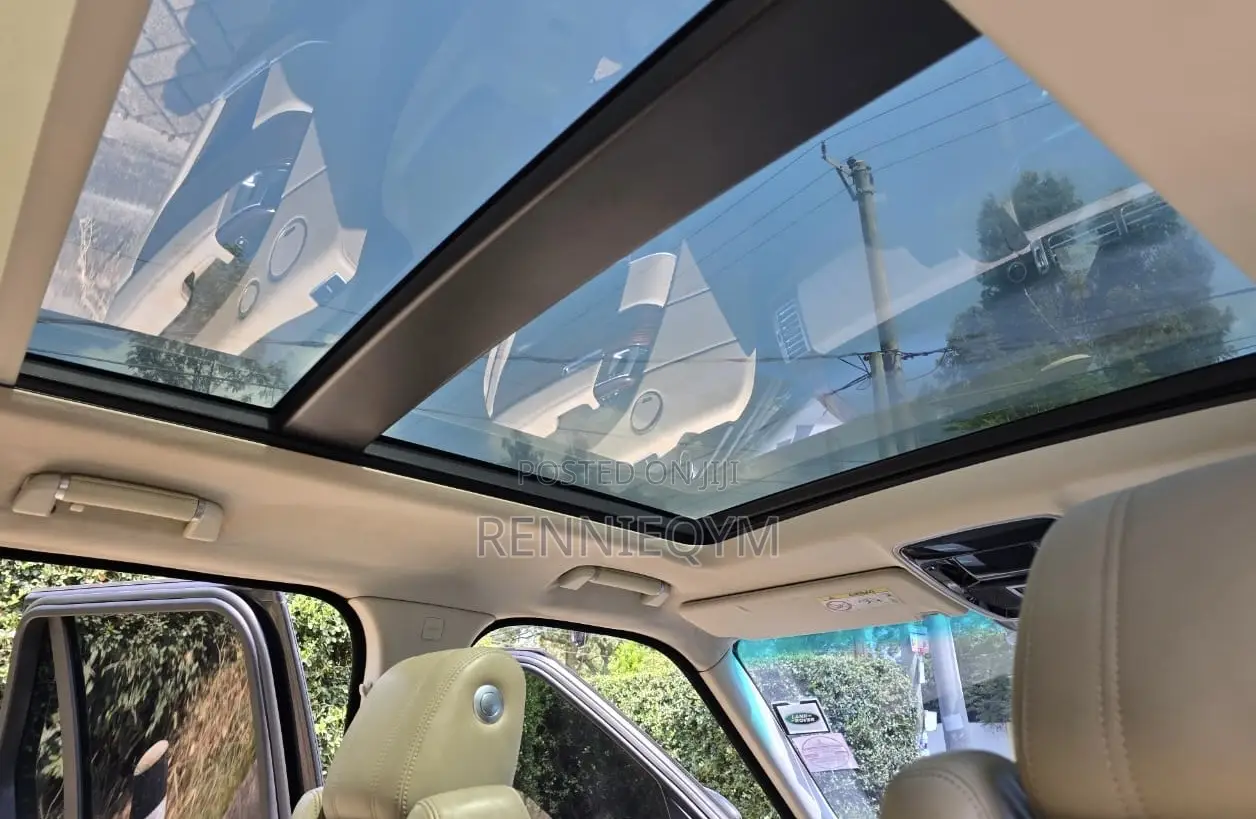 Land Rover Range Rover Vogue 2014 Black