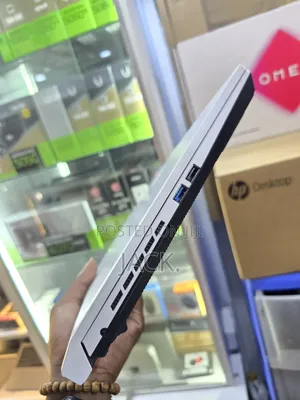 Laptop MSI MSI Sword 15 16GB Intel Core i5 SSD 512GB