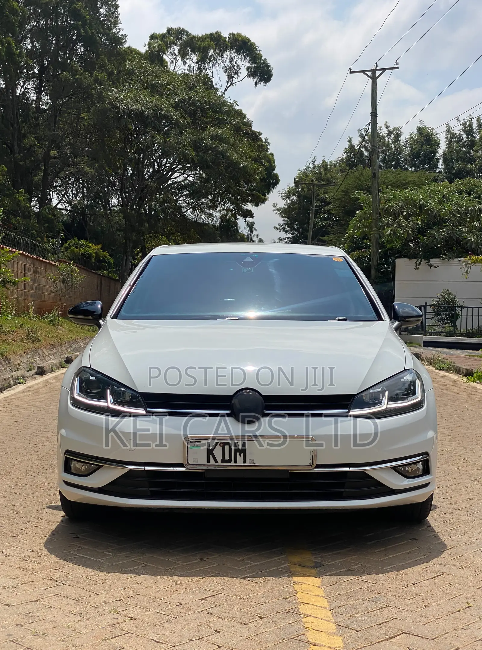 Volkswagen Golf TSI S FWD 2018 White