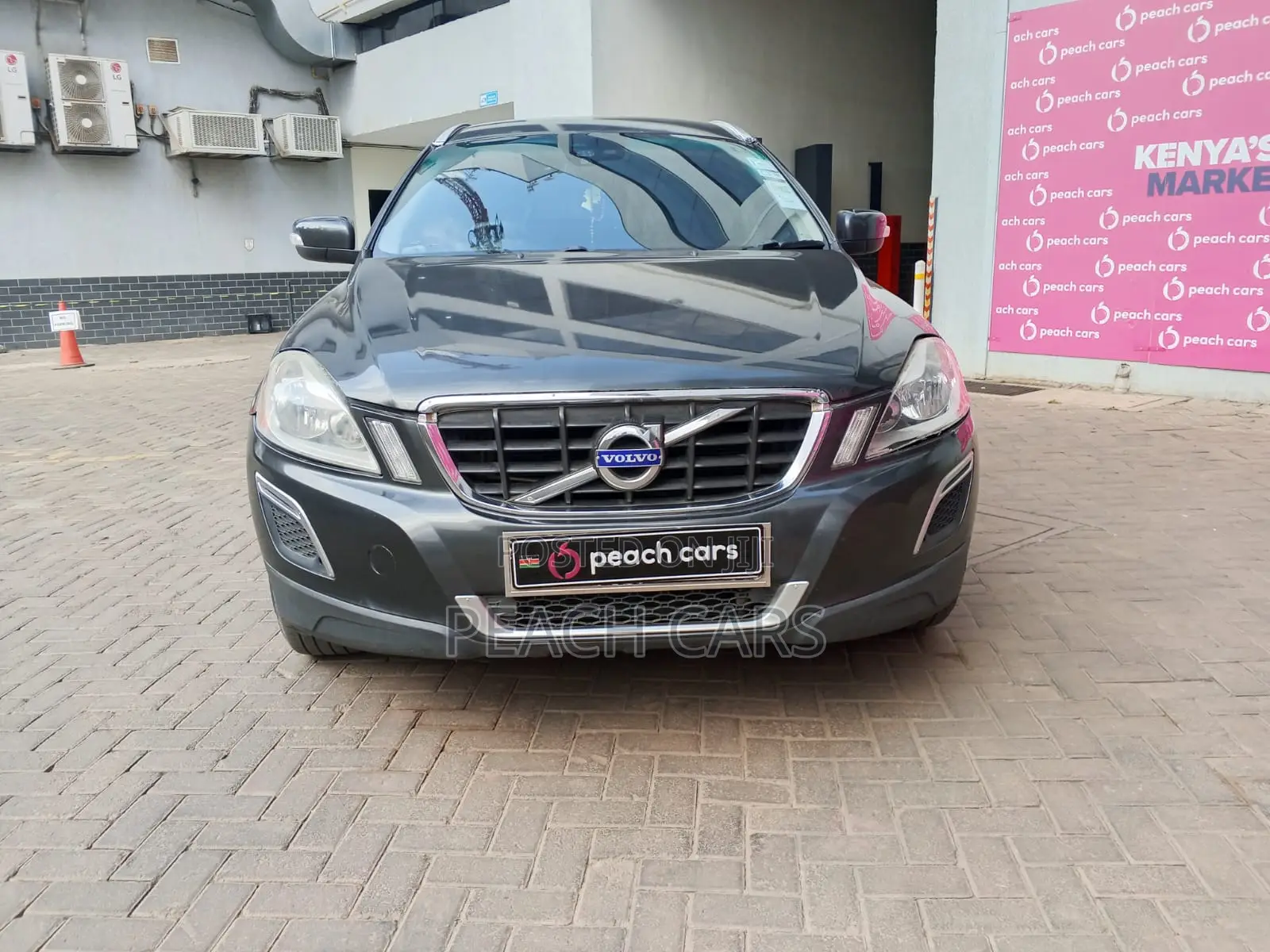 Volvo XC60 2012 Gray