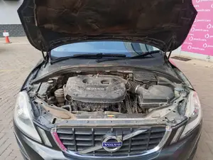 Volvo XC60 2012 Gray