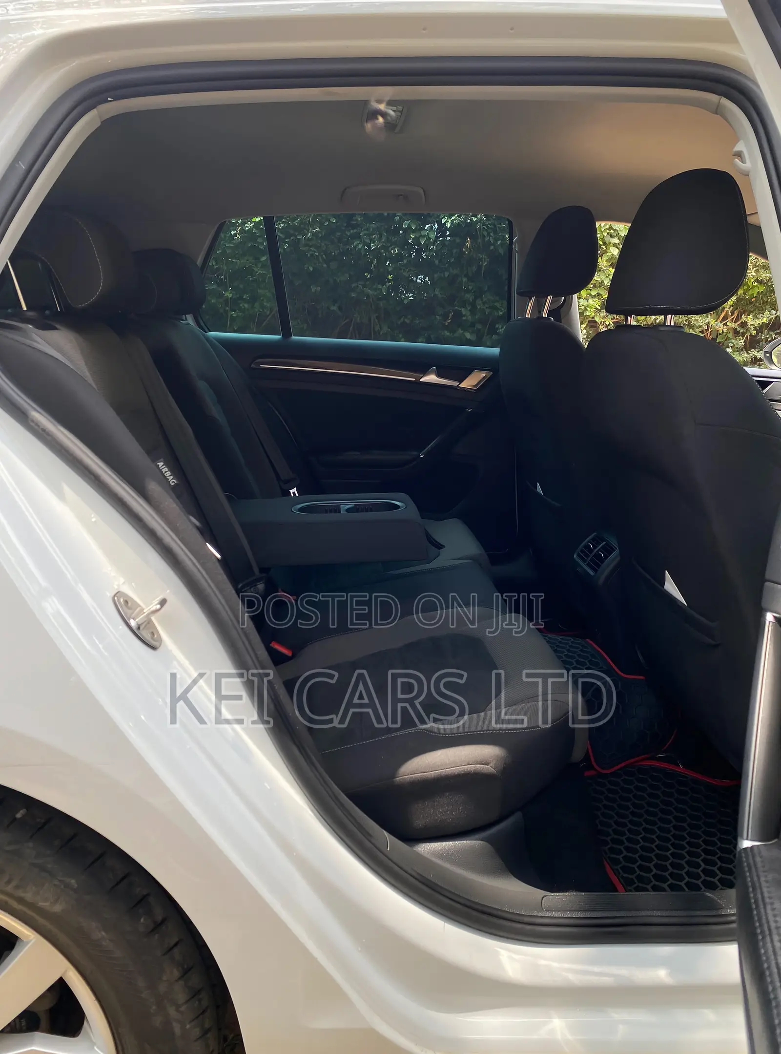 Volkswagen Golf TSI S FWD 2018 White