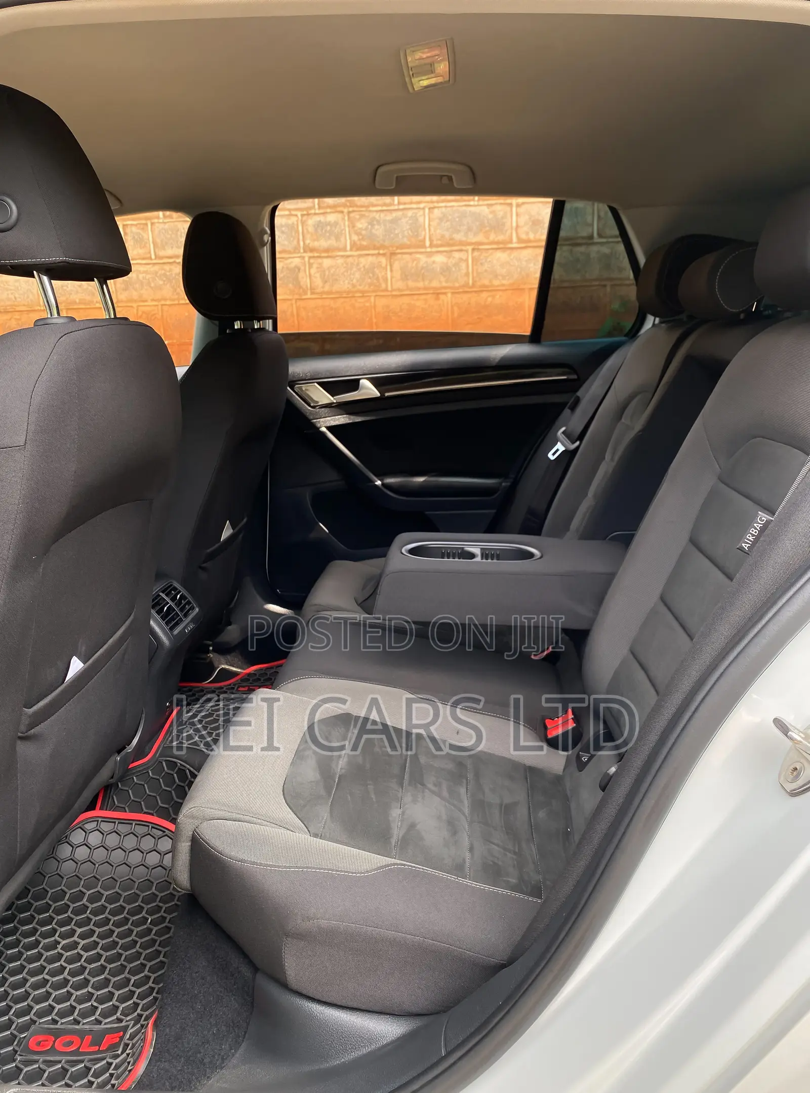 Volkswagen Golf TSI S FWD 2018 White