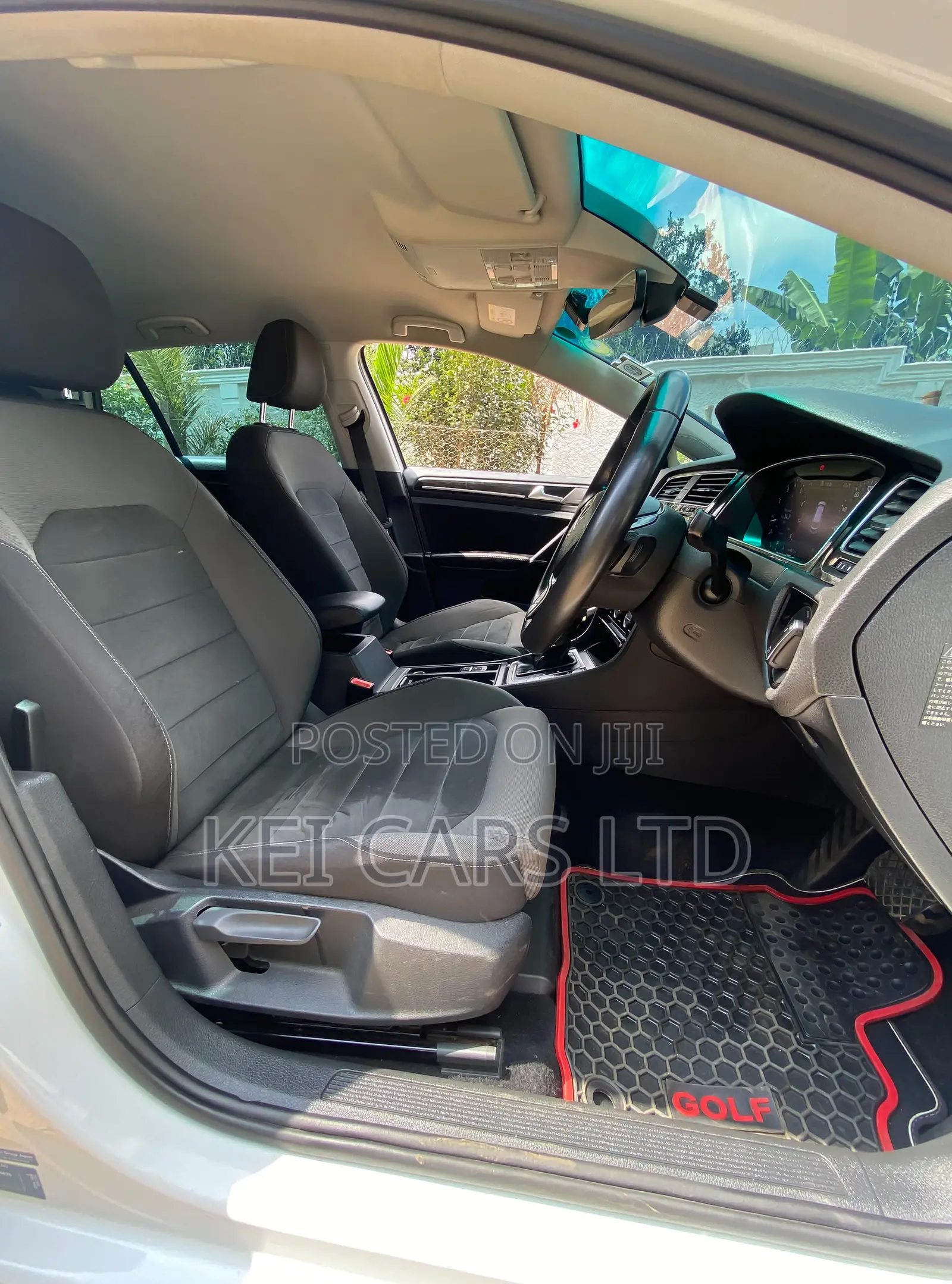 Volkswagen Golf TSI S FWD 2018 White