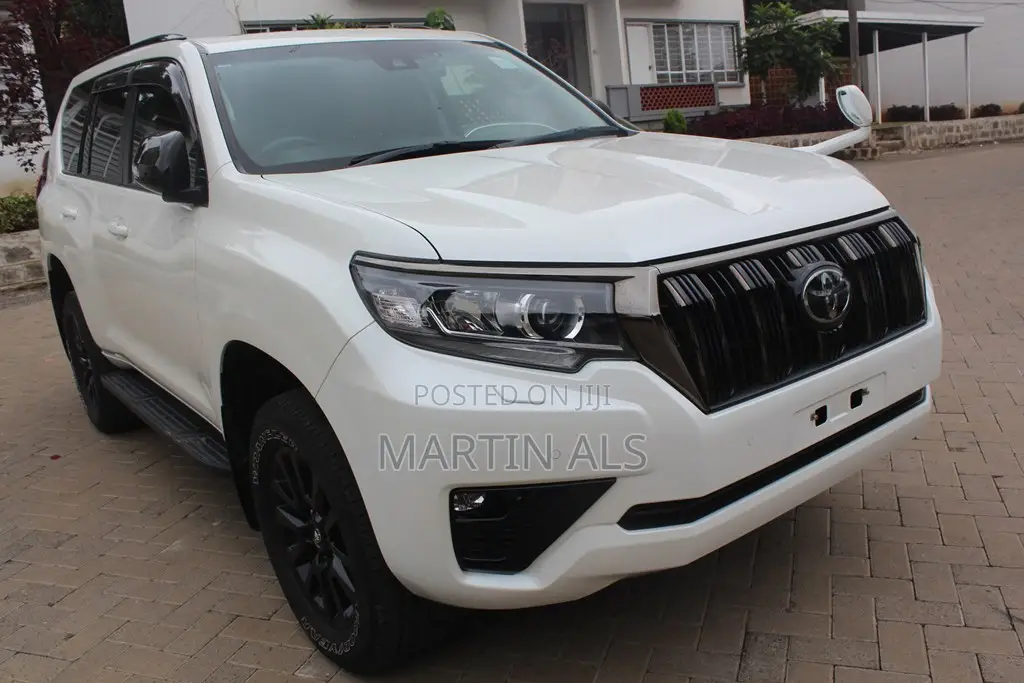 Toyota Land Cruiser Prado 2.8 2021 White
