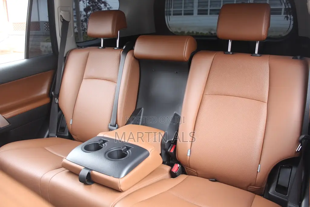 Toyota Land Cruiser Prado 2.8 2021 White