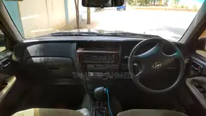 Toyota Crown 2006 Blue