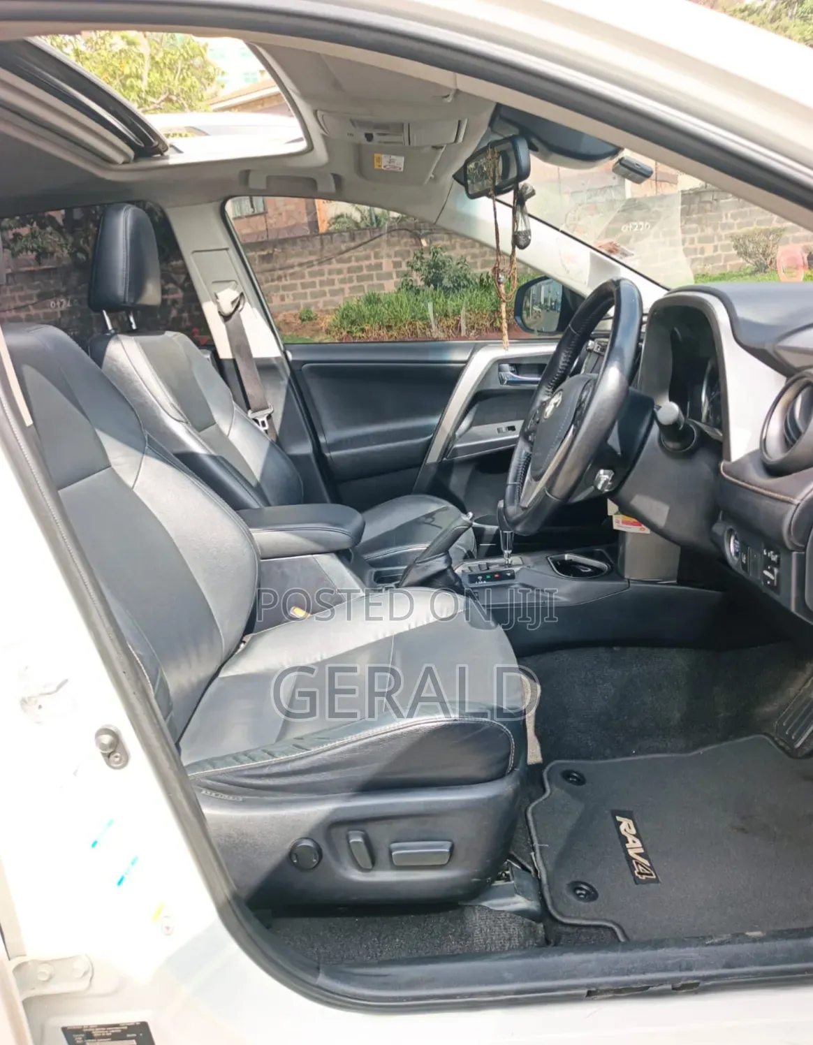 Toyota RAV4 2015 Pearl