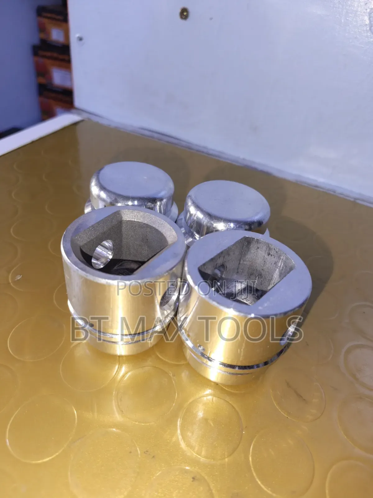Demolisher Piston