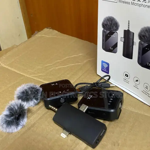 Wireless F11-2 Dual Mic With Noise Cancellation Designed for Vloggers