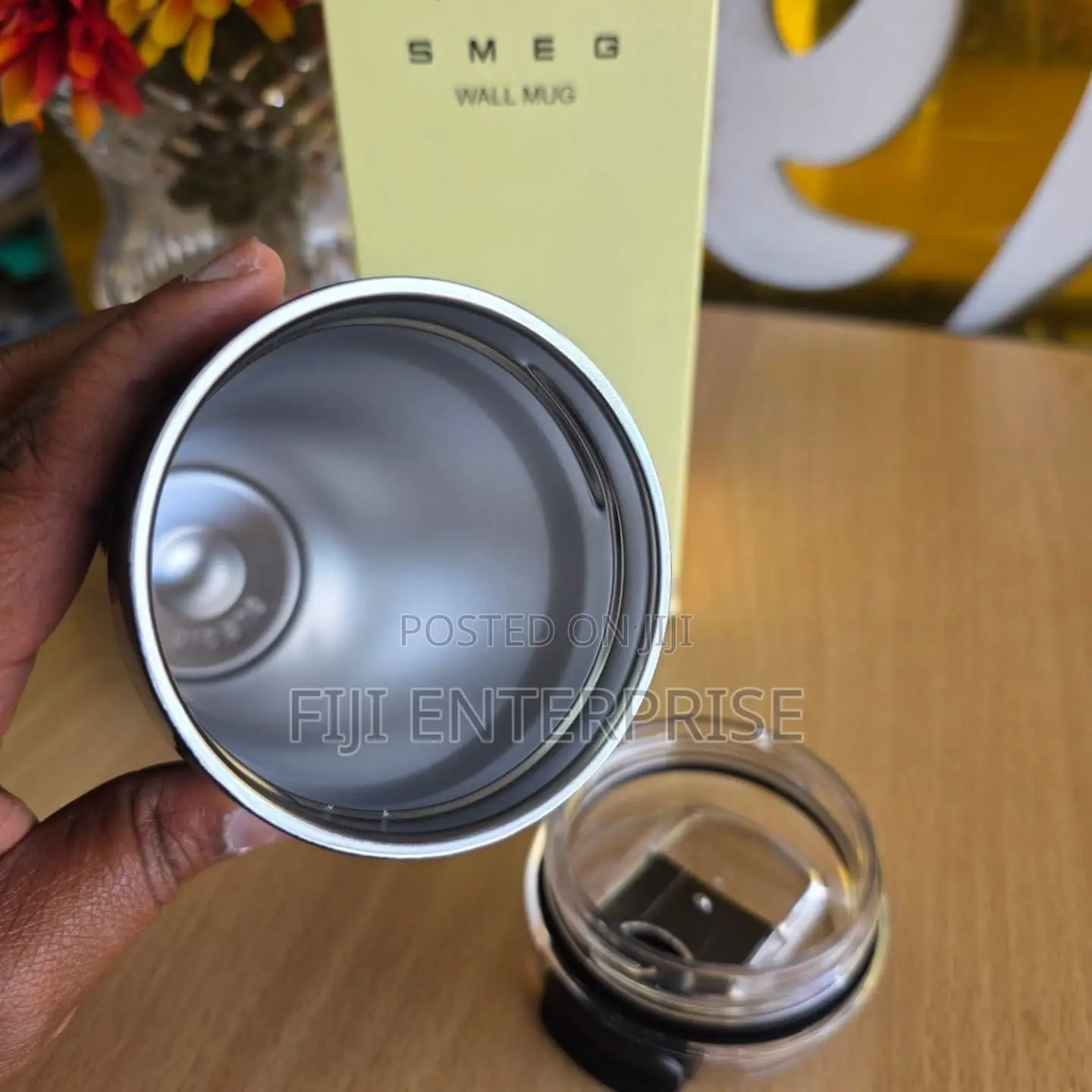 Premium Smeg Vacuum Insulated Travel Coffee Mug – 420ml | Leak-Proof