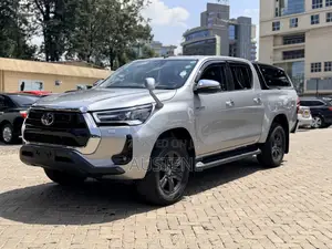 Toyota Hilux 2020 Silver