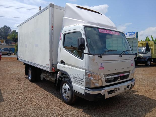 Fuso Canter Refrigerator Truck - thumbnail 2