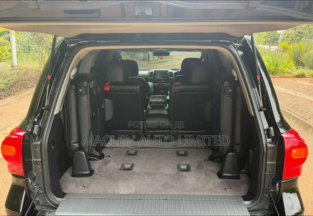 Toyota Land Cruiser 2012 Black