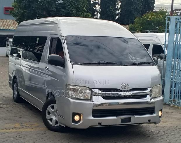 Toyota HiAce 2020 Silver - main view