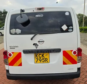 Nissan NV200 2011 White
