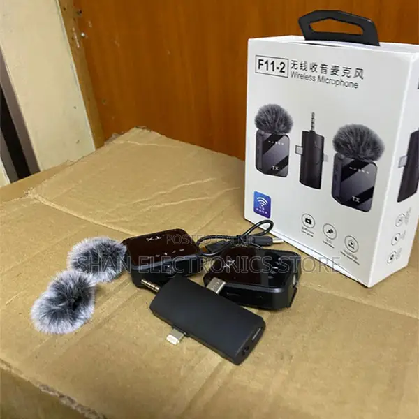 20m Long Range F11-2 Wireless Lavalier Plug Play Recording Vlogging
