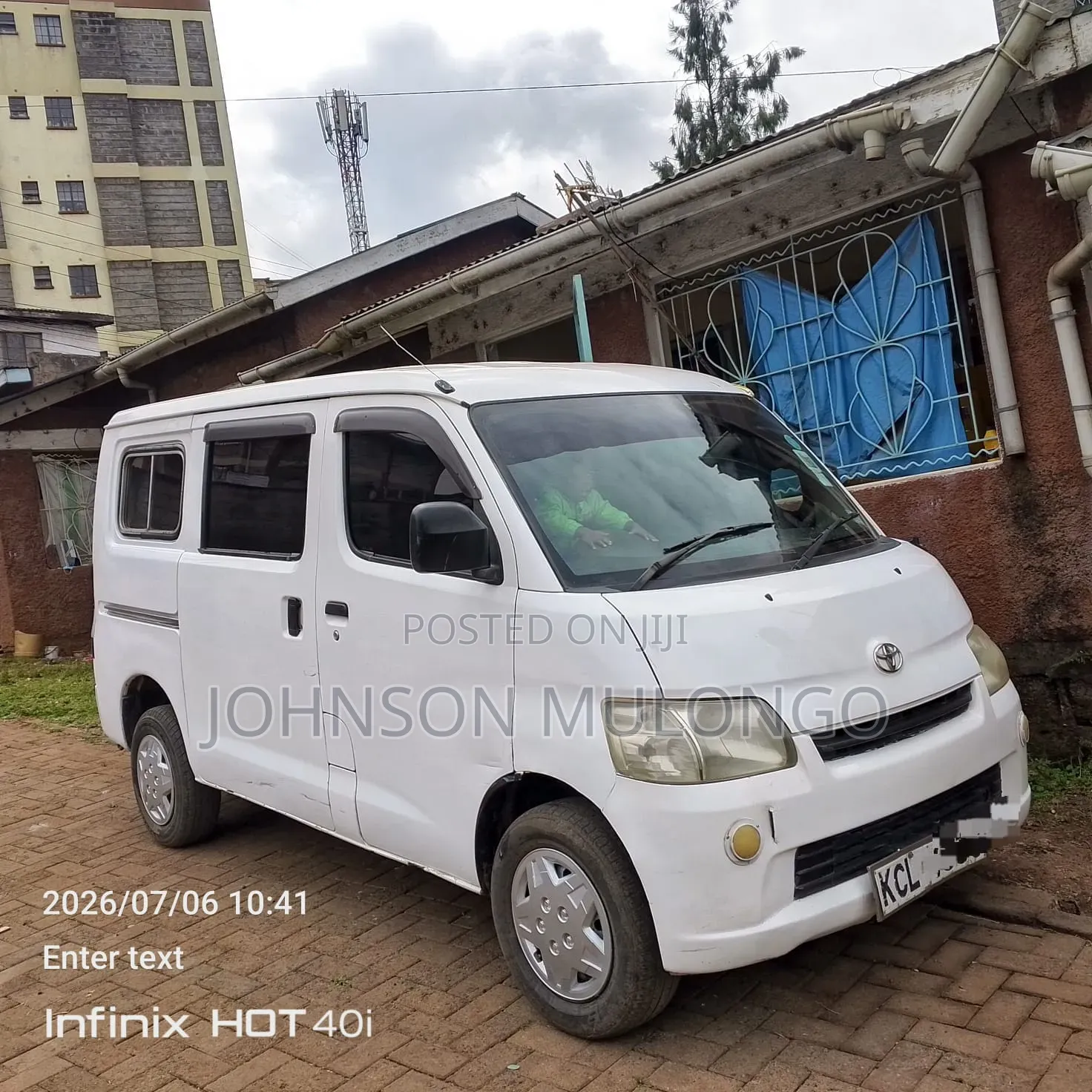 Toyota Lite-Ace 2011 White