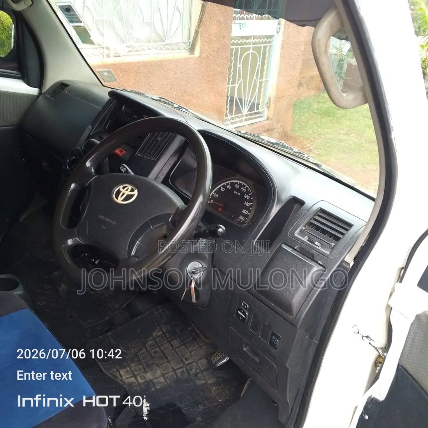 Toyota Lite-Ace 2011 White