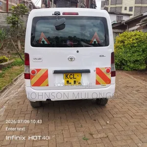 Toyota Lite-Ace 2011 White
