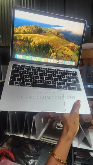 Laptop Apple MacBook Air 2019 8GB Intel Core i5 SSD 128GB
