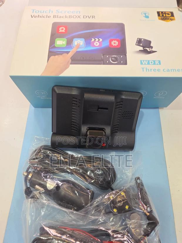C12 Touch Screen Vehicle Blackbox DVR 3 Cameras Dash Cam - thumbnail 2