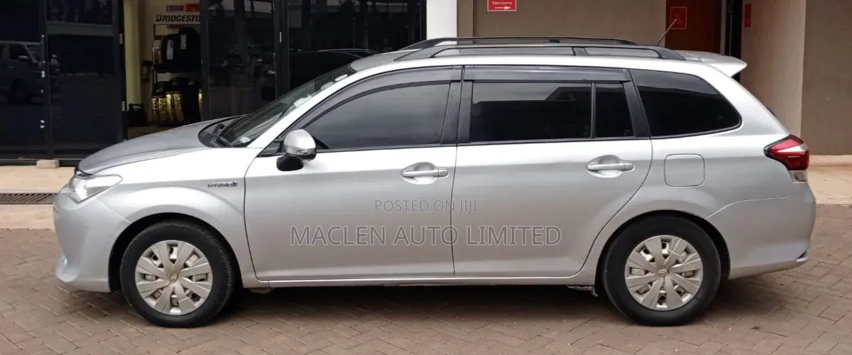 Toyota Corolla Fielder 2014 Silver