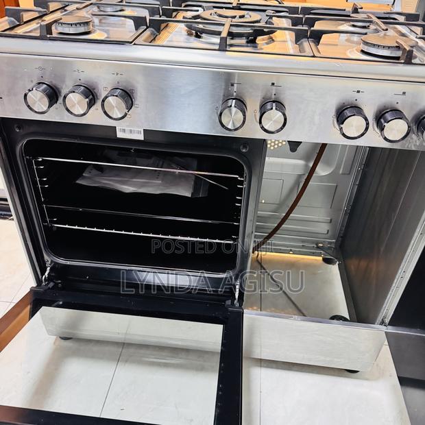 5 Burner Cooker With Cylinder Compartment - main view