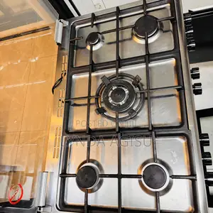 5 Burner Cooker With Cylinder Compartment