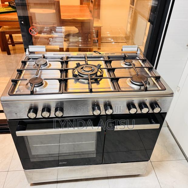 5 Burner Cooker With Cylinder Compartment - thumbnail 2