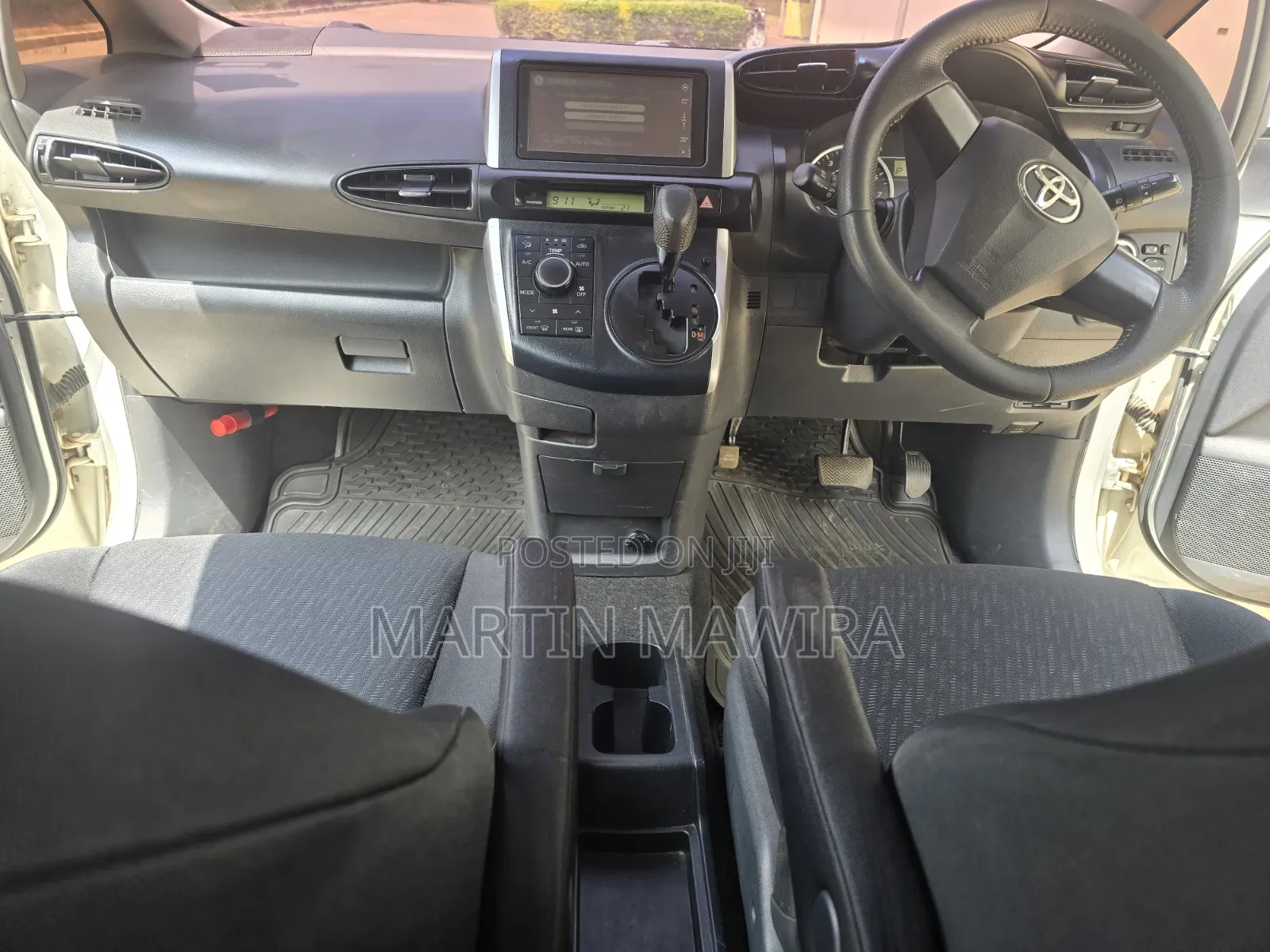 Toyota Wish 2012 White